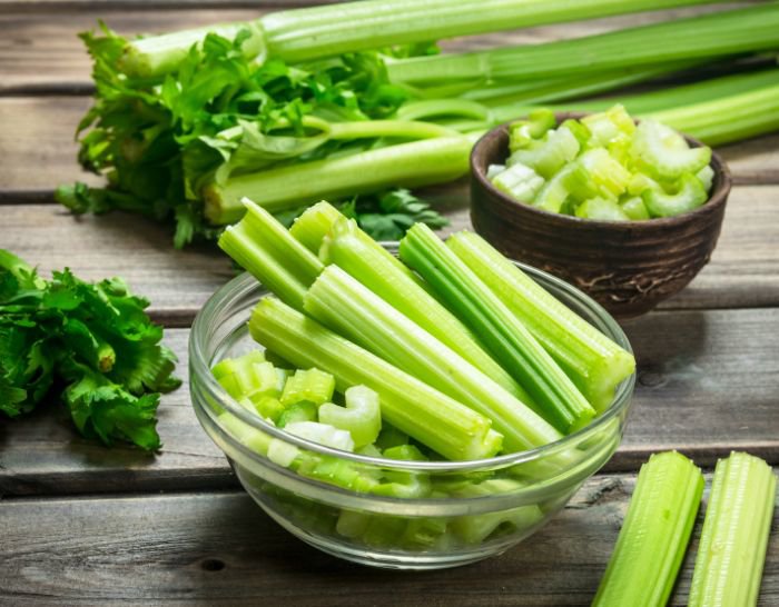 Mơ thấy cần tây